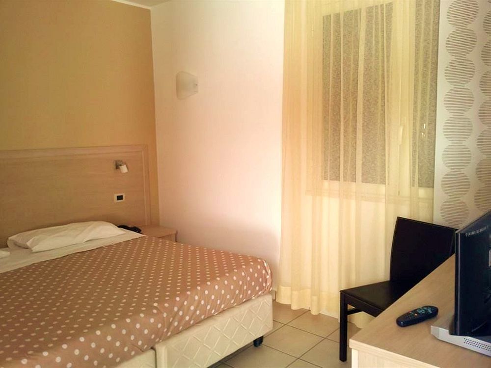 Hotel Bulla Regia Fontane Bianche Dış mekan fotoğraf